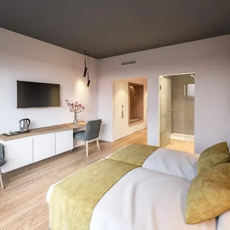 My Hotel 4*